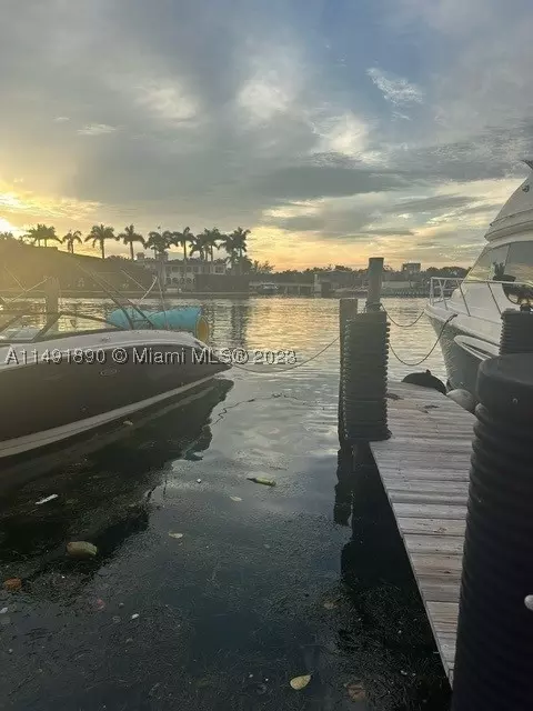 5005 Collins Ave #S-3, Miami Beach, FL 33140