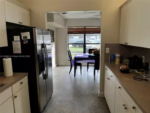637 E 52nd St, Hialeah, FL 33013 photo 12