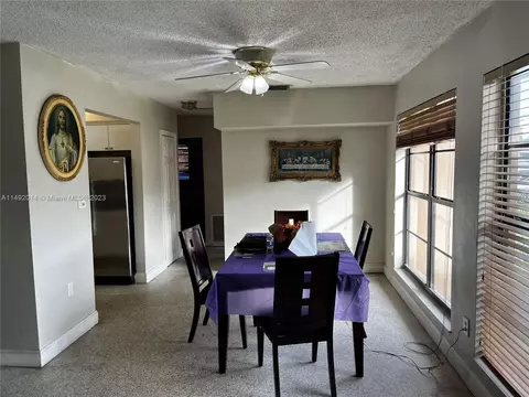 637 E 52nd St, Hialeah, FL 33013 photo 10
