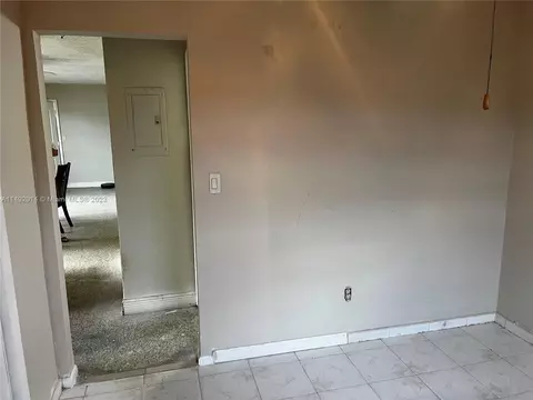 637 E 52nd St, Hialeah, FL 33013 photo 28