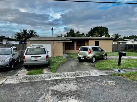 637 E 52nd St, Hialeah, FL 33013 photo 5