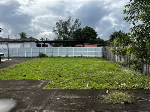 637 E 52nd St, Hialeah, FL 33013 photo 33