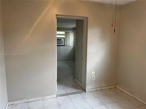 637 E 52nd St, Hialeah, FL 33013 photo 27