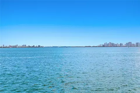 1930 Bay Dr #4, Miami Beach, FL 33141