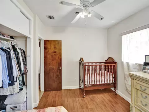 17520 NE 7th Pl, Miami, FL 33162 photo 14