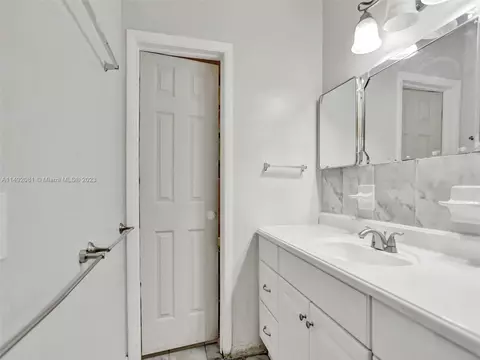 17520 NE 7th Pl, Miami, FL 33162 photo 12