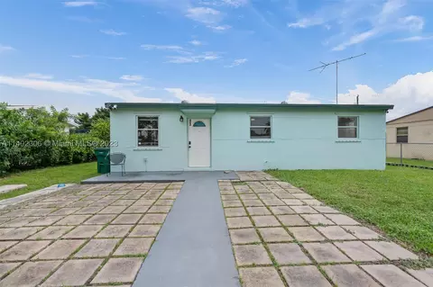 854 NW 1st St, Florida City, FL 33034