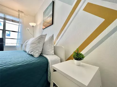3030 Collins Ave #2D, Miami Beach, FL 33140