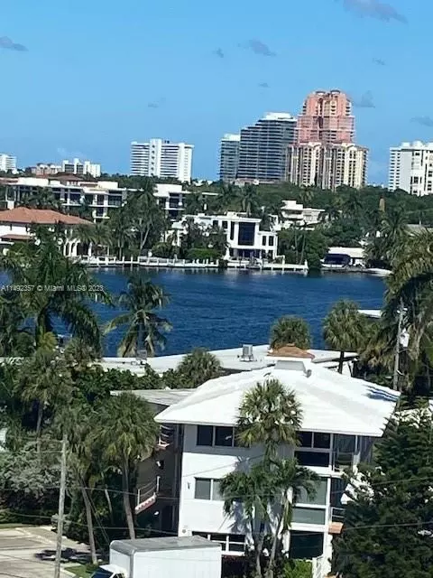 2555 NE 11th St #808, Fort Lauderdale, FL 33304