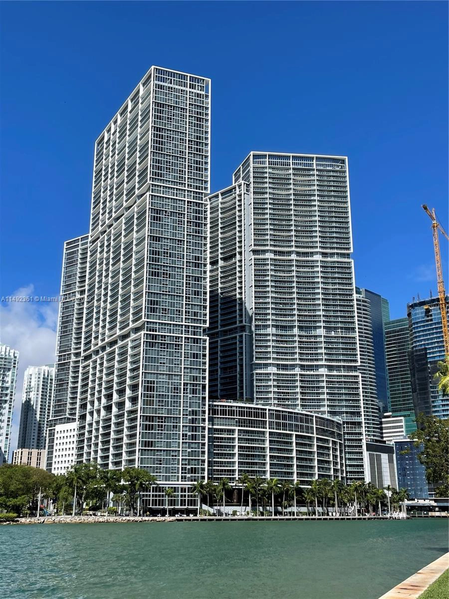 465 Brickell Ave Unit 819  