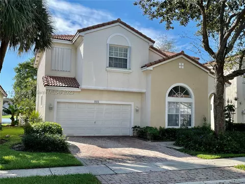 7472 NW 23rd St, Pembroke Pines, FL 33024
