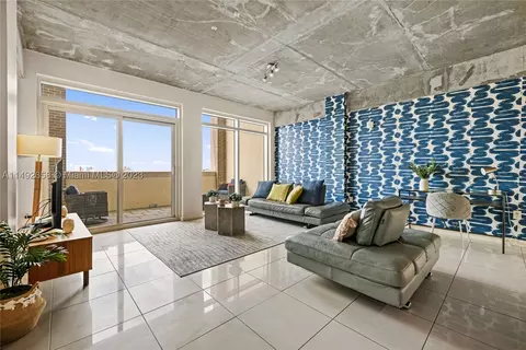 3250 NE 1st Ave #552, Miami, FL 33137