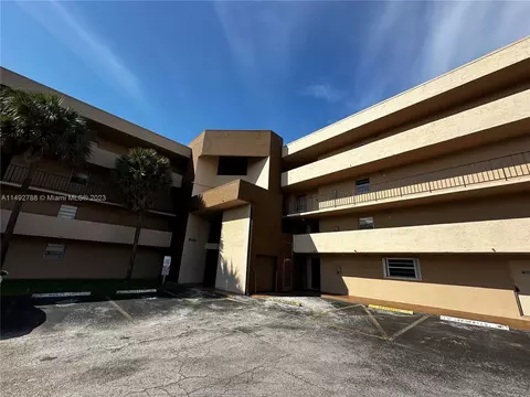 502 NW 87th Ave #110, Miami, FL 33172