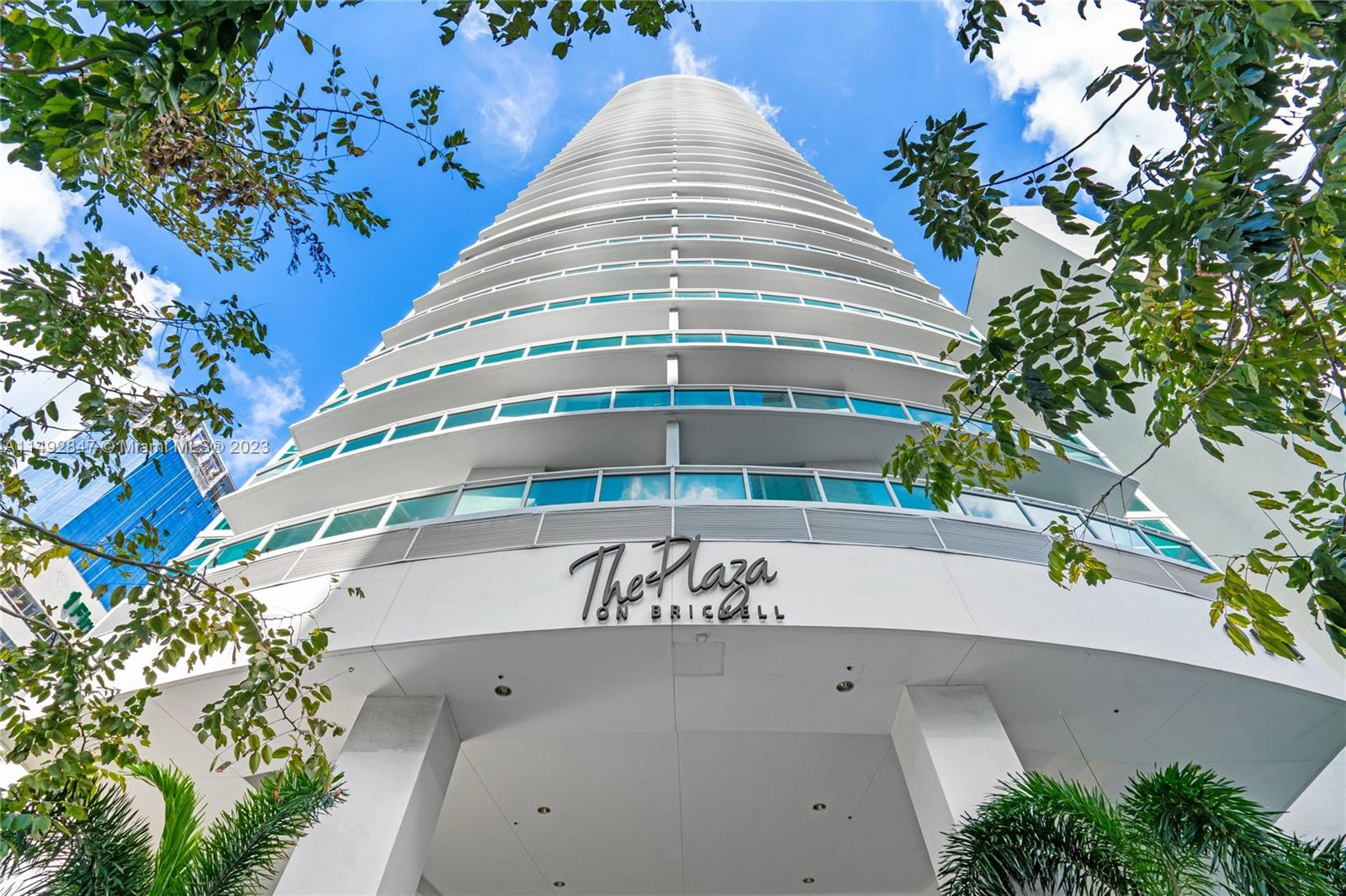 951 Brickell Ave Unit 1505  