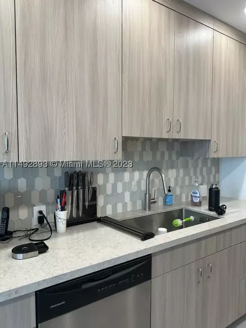 2800 Island Blvd #3003, Aventura, FL 33160