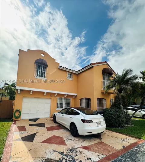 41 NW 85th Ct, Miami, FL 33126