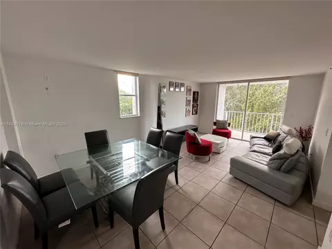 650 NE 64 St #G308, Miami, FL 33138