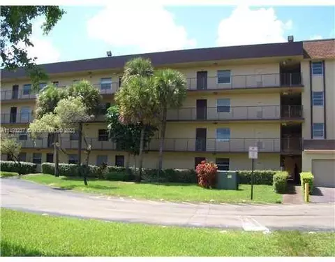 3141 NW 47th Ter #129, Lauderdale Lakes, FL 33319