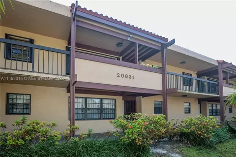 20831 San Simeon Way #203, Miami, FL 33179