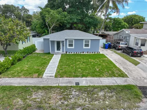 817 SW 17th St, Fort Lauderdale, FL 33315