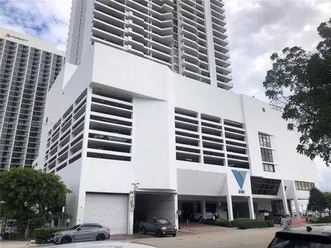 555 NE 15th St #27K, Miami, FL 33132