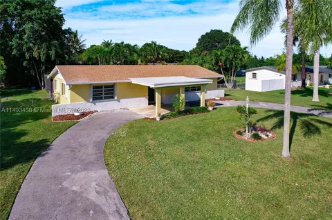 19520 SW 128th Ave, Miami, FL 33177