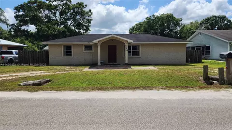 718 SE 35th Ter, Okeechobee, FL 34974