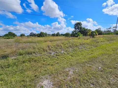 0 NE 40th St, Naples, FL 34120