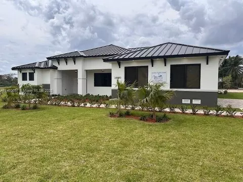 24600 SW 209th Pl, Homestead, FL 33031