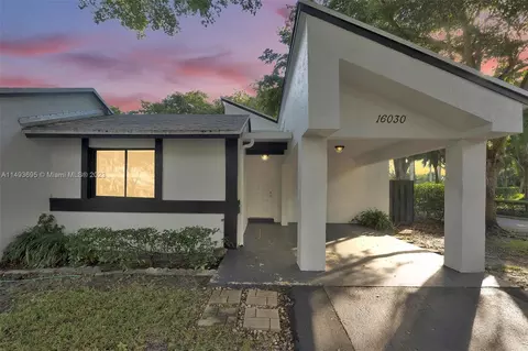 16030 Fairway Cir #52, Weston, FL 33326