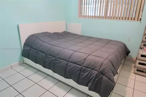 16711 NW 73rd Ave, Hialeah, FL 33015 photo 28