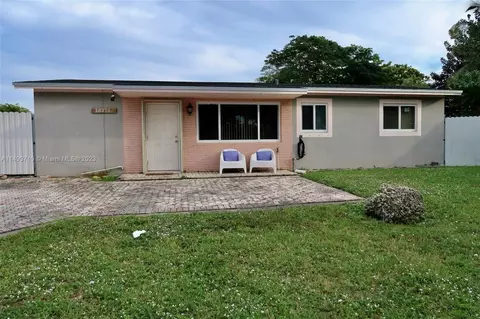 16711 NW 73rd Ave, Hialeah, FL 33015 photo 20