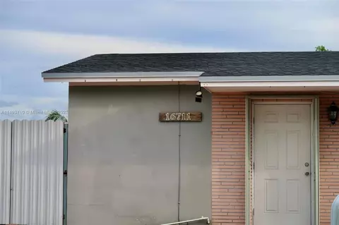 16711 NW 73rd Ave, Hialeah, FL 33015 photo 13