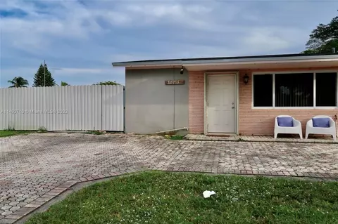 16711 NW 73rd Ave, Hialeah, FL 33015 photo 18