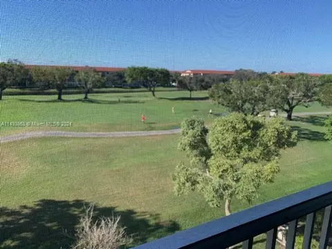 900 SW 128th Ave #406D, Pembroke Pines, FL 33027