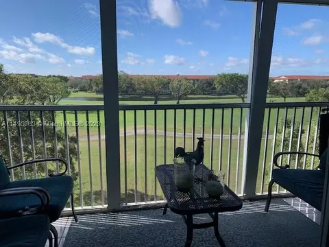 900 SW 128th Ave #406D, Pembroke Pines, FL 33027