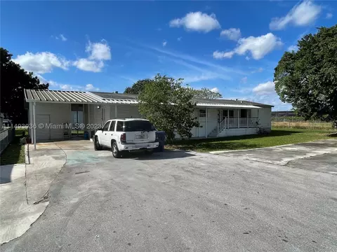 19800 SW 180th Ave UNIT 8, Miami, FL 33187