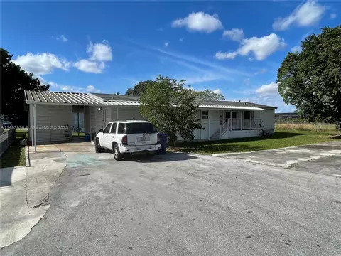 19800 SW 180th Ave UNIT 8, Miami, FL 33187