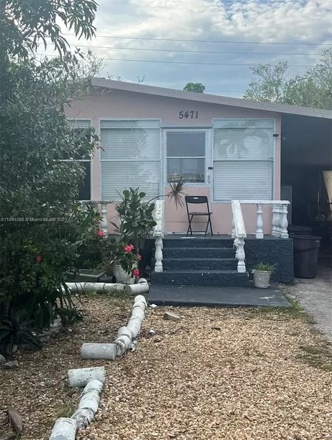 5471 SW 32nd Ter, Fort Lauderdale, FL 33312