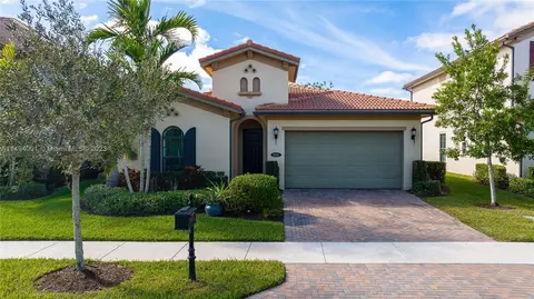 9185 Solstice Cir, Parkland, FL 33076