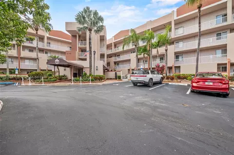 7585 Granville Dr #407, Tamarac, FL 33321
