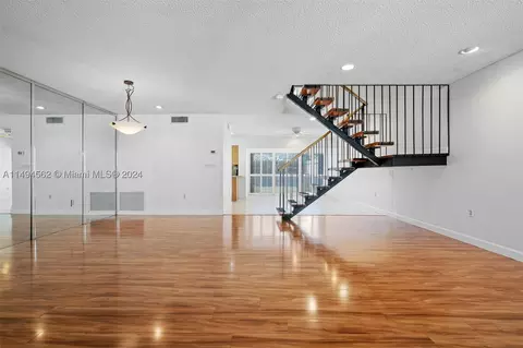 6506 Kendale Lakes Dr #309, Miami, FL 33183