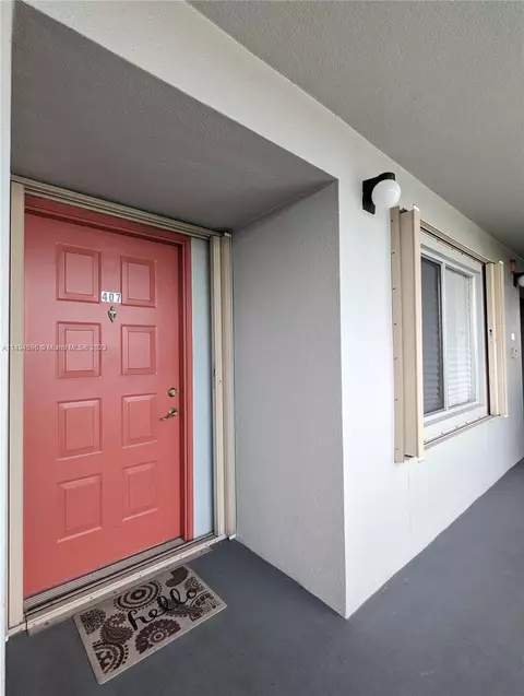800 SW 137th Ave #407G, Pembroke Pines, FL 33027