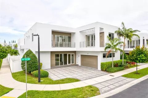10123 NW 76th Ter, Doral, FL 33178