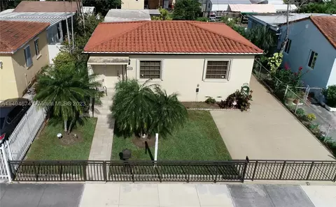 3681 NW 19th Ter, Miami, FL 33125