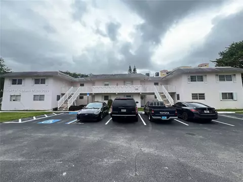 7340 SW 82nd St #C206, Miami, FL 33143