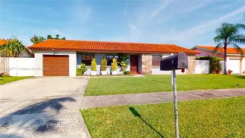 11221 SW 138th Ter, Miami, FL 33176