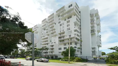 150 SE 25th Rd #11F, Miami, FL 33129