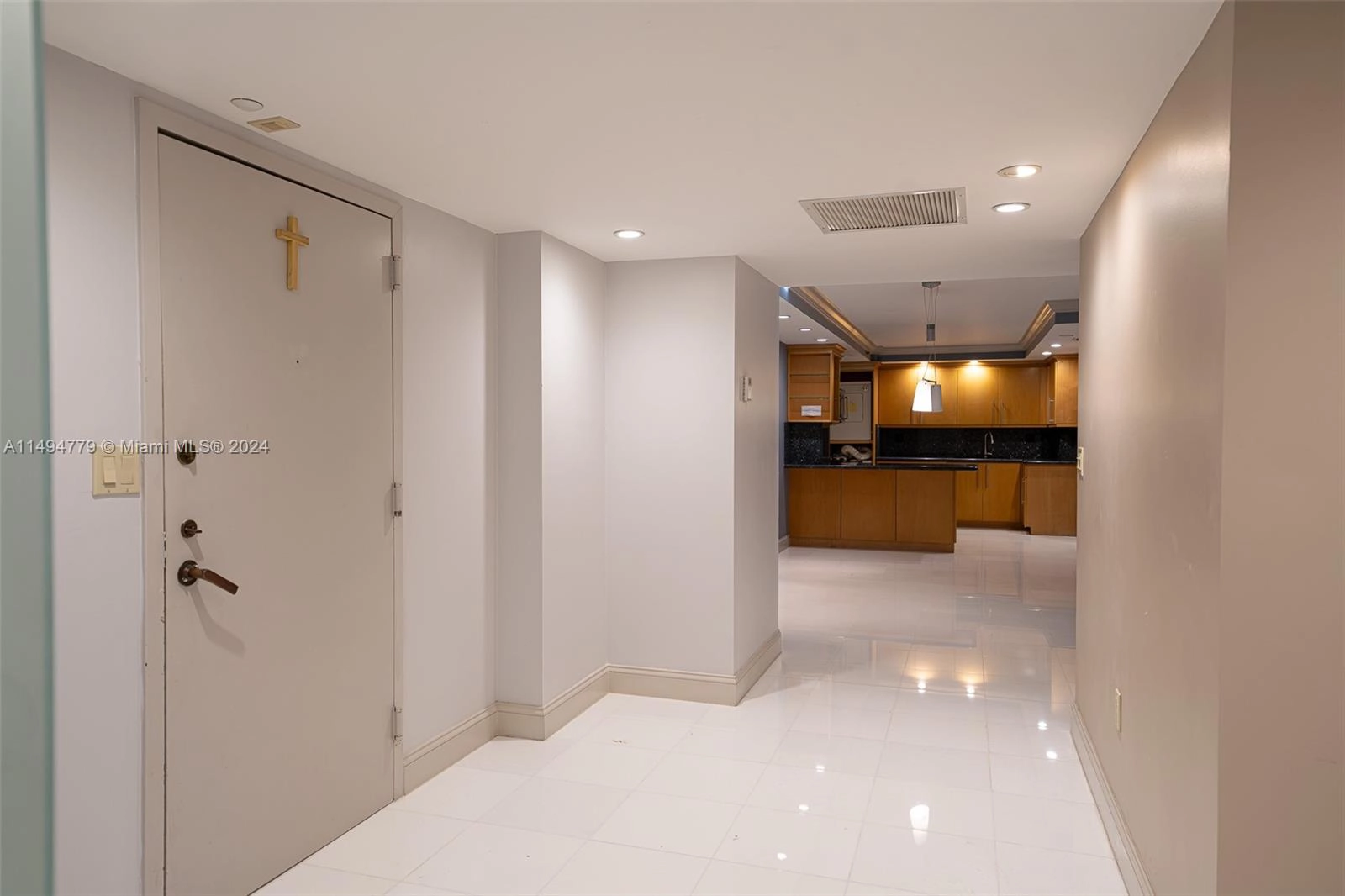 2333 Brickell Ave Unit 610  