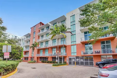 2100 Van Buren St #215, Hollywood, FL 33020